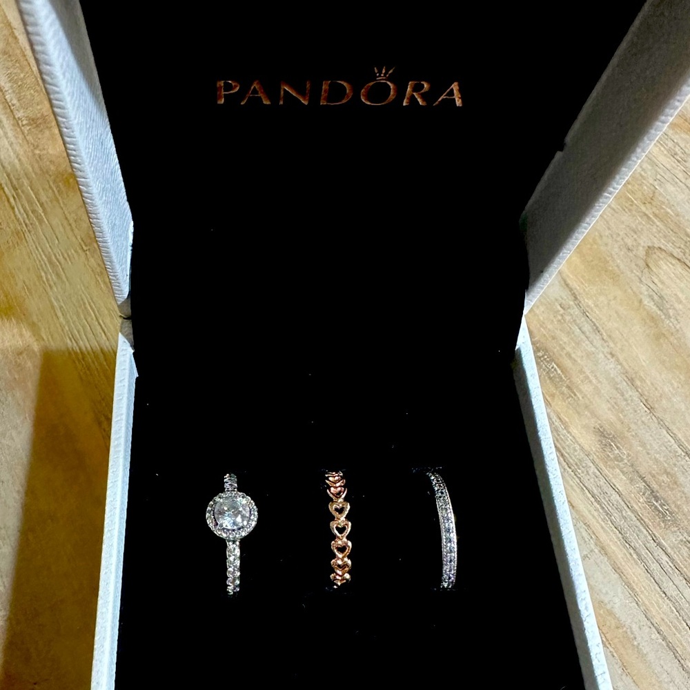 Set of 3 pandora rings. Size 4.5